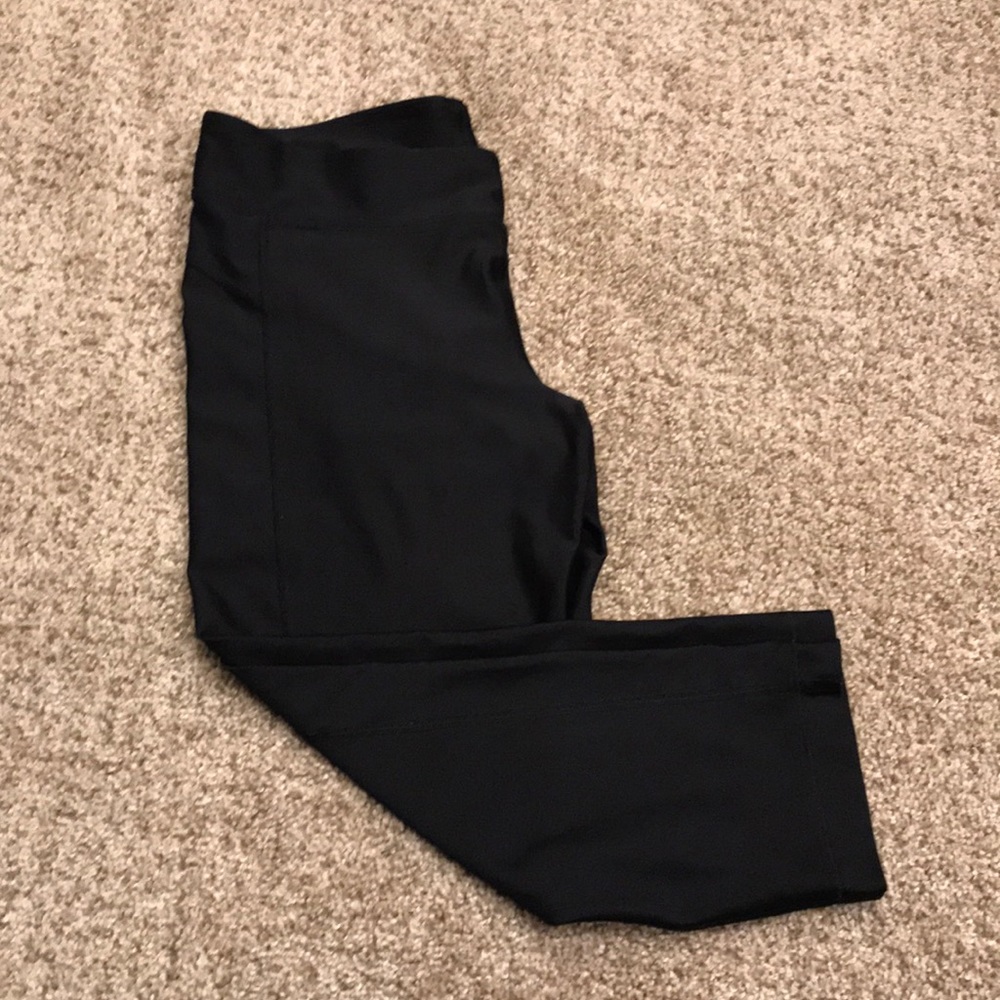 Under Armour Cropped Leggings